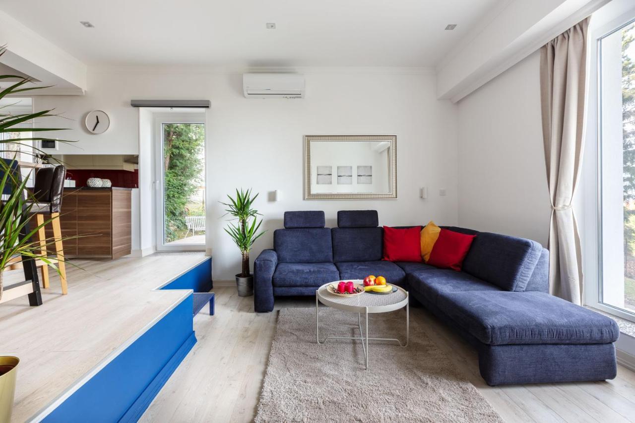 Panoramic Comfort In The Luxurious Green District! Budapest Exterior photo